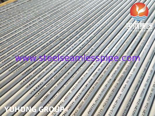 ASTM A213 TP304 أنبوب بلا خيوط من الفولاذ المقاوم للصدأ المخلل والمحترق للمبادل الحراري والغلّان