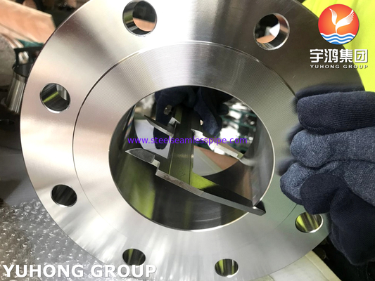 SA182 F60 / UNS S32205 اللفافة الفولاذية المزدوجة المزدوجة ، وجه RF ذو الرقبة المطاطية ANSI B16.5، لمعدات معالجة مياه الصرف الصحي