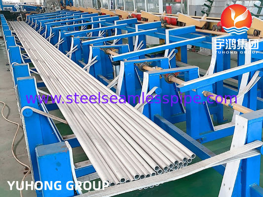 ASTM A213 TP304L أنابيب الفولاذ المقاوم للصدأ غير الملحومة للمبادلات الحرارية الكيميائية