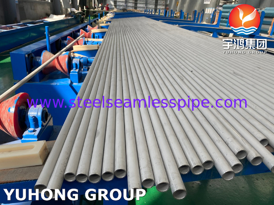 أنبوب مبادلة الحرارة المواد المشمسة المخلطة ASME SA213 TP321 25 * 2 * 9000MM ، الحد الأدنى للكفاءة الجدارية