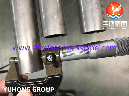 ASTM B163 Monel 400 UNS N04400 أنبوب غير مسام النيكل والنحاس