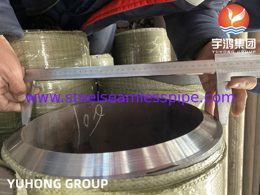 أنابيب خالية من الخياطة من الصلب المسبوب ASTM A335 P22 المطاط الساخن للكايلر