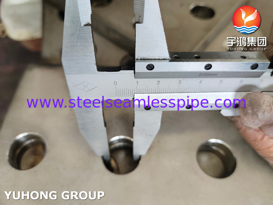 ASTM A240 الفولاذ المقاوم للصدأ 304 صفيحة أنبوب مربع لوحة محاذية للمبادل الحراري