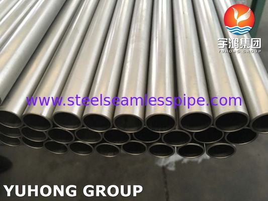 ASME SB338 Gr7 UNS R52400 أنبوب سبيكة التيتانيوم والبلاديوم للمكثفات