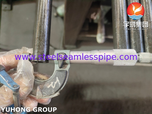 ASTM A213 T5 K41545 أنبوب فولاذي من سبيكة الكروم الموليبدينوم للجهاز المستخدم في مبادلات الحرارة