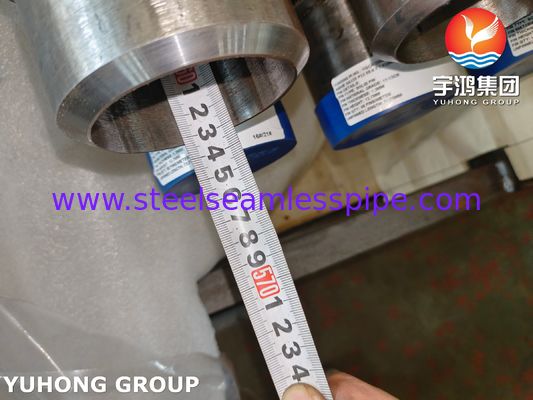 أنبوب زعانف ملحوم بالتردد العالي من سبائك الصلب غير الملحومة ASME SA335 P22 مع شريط زعانف 11-13 CR