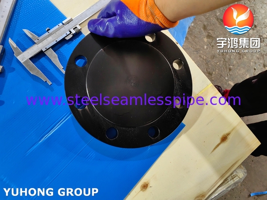 شفة عمياء من الفولاذ منخفض الكربون A105، مطروقة ومُقسّاة، ASME B16.5 / EN1092-1، تستخدم في خطوط أنابيب النفط والغاز