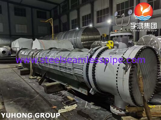 مبادلة حرارة رأس عائمة مع أنابيب 316L و SA350 LF2 / 316L أوراق أنابيب مغلفة لإدارة التآكل الفعالة من حيث التكلفة