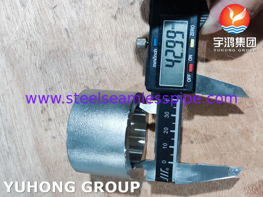 وصلة ASTM A182 F304 3000# SW و NPT، وصلة من الفولاذ المقاوم للصدأ عالي المقاومة للتآكل للحام المقبس والوصلة الملولبة NPT لخطوط الأنابيب الصناعية