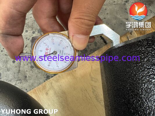ASTM A234 WP11 CL2 سبيكة الفولاذ متساوية Tee CrMo سبيكة الفولاذ Buttweld أنابيب التركيب B16.9