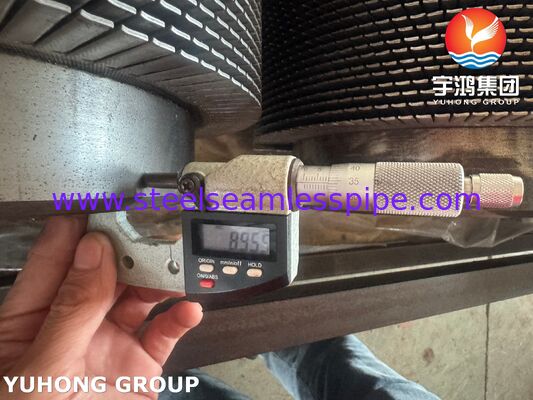 أنابيب الأجنحة المتسلسلة ASTM A335 P22 القاعدة و 1Cr13 الأجنحة
