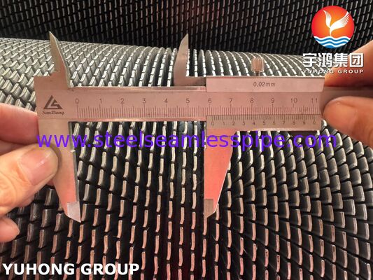 أنابيب الأجنحة المتسلسلة ASTM A335 P22 القاعدة و 1Cr13 الأجنحة