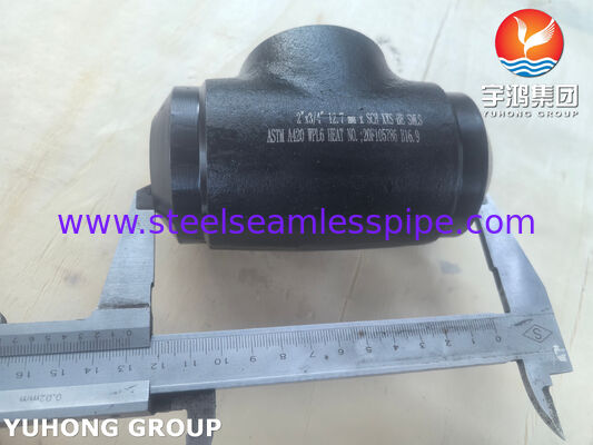 ASTM A420 WPL6 الحرارة المنخفضة الفولاذ الكربوني التثبيت LTC تقليل Tee Buttweld التثبيتات