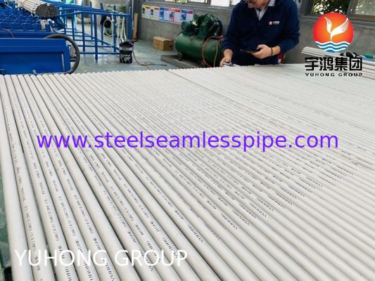 أنبوب سلس من الفولاذ المقاوم للصدأ ASME SA213 TP316L المقاوم للتآكل للمراجل والمبادلات الحرارية بحجم مخصص