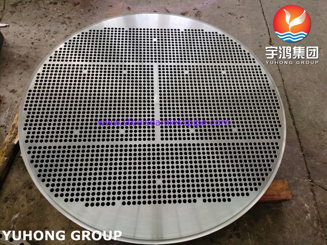 أوراق أنابيب الفولاذ اللاصق ASTM A335 ASME SA335 F5N OD 1761MM*182MM 2476HOLES*19.25MM تطبيق مبادل الحرارة