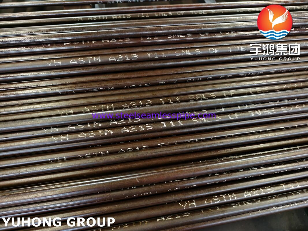 أنبوب فولاذي سبائكي غير ملحوم ASTM A213 T11 K11597 ، أنبوب سخان لصناعة النفط والغاز