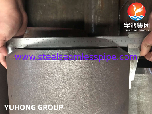 أنبوب غير سلس من الصلب اللاصق من الصف P22 ASTM A335 للكويتيرات والسوبر هيترات