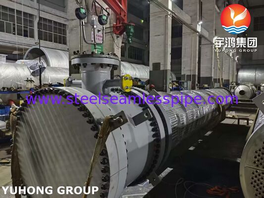 مبادلة حرارة رأس عائمة مع أنابيب 316L و SA350 LF2 / 316L أوراق أنابيب مغلفة لإدارة التآكل الفعالة من حيث التكلفة